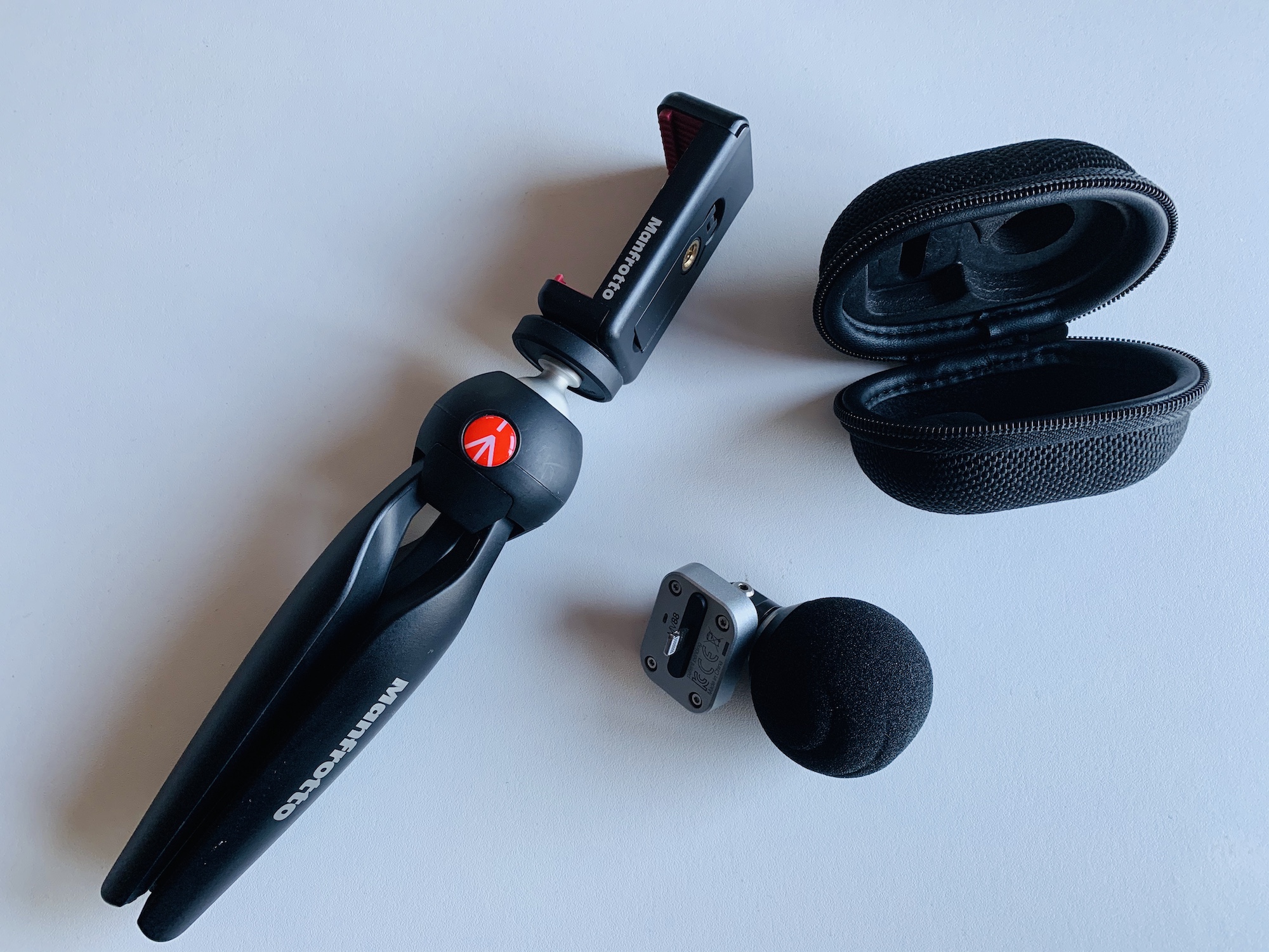 mini tripd and the MV88